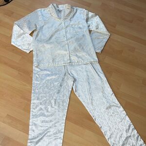 Vintage Character Matching Ivory Pajama Set Long Sleeve Button Down With Pants S